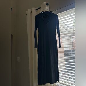 NWOT Gianni Bini black long sleeve maxi dress